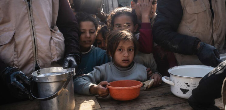 От холода умер еще один младенец в Газе, поскольку число перемещенных лиц на Западном берегу усиливается