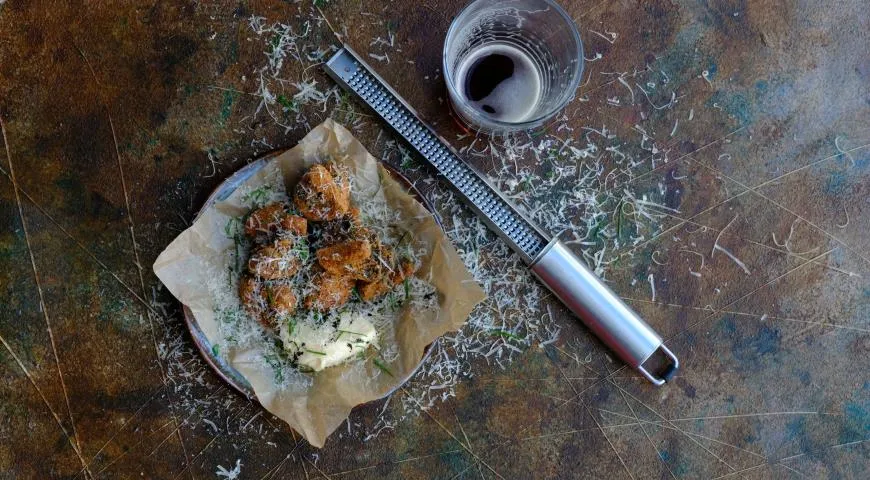 Хрустящие шампиньоны с соусом айоли и трюфельным маслом, пошаговый рецепт с фото от автора ches1986